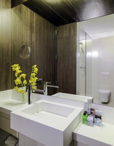 اج 10 اورکوینانا پلازا