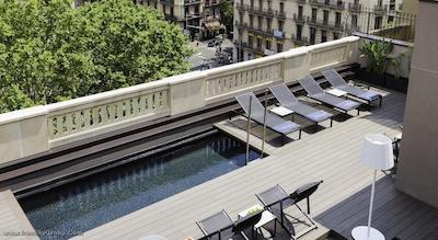 اج 10 اورکوینانا پلازا