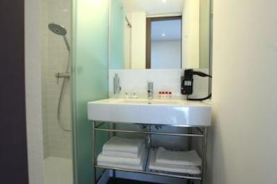 ازیموت هتل سنت-پیترزبورگ