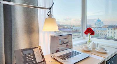 ازیموت هتل سنت-پیترزبورگ