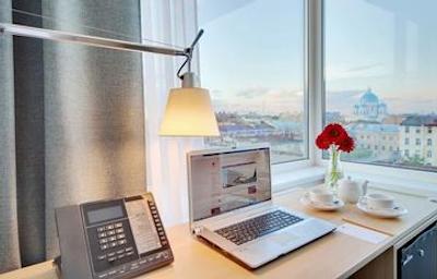 ازیموت هتل سنت-پیترزبورگ