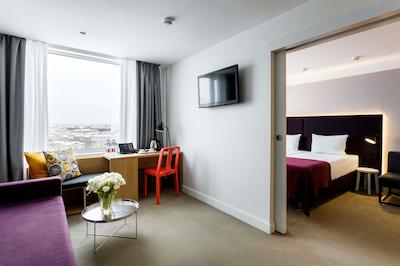 ازیموت هتل سنت-پیترزبورگ