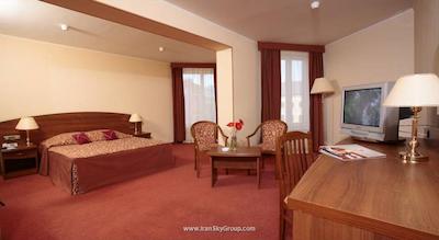 ازیموت هتل سنت-پیترزبورگ