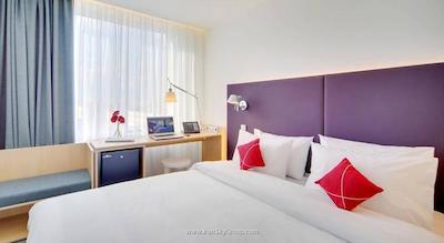 ازیموت هتل سنت-پیترزبورگ