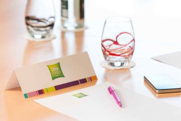 آیبیس استایلز پاریس رویسی سی دی جی