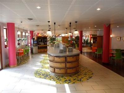 آیبیس استایلز پاریس رویسی سی ‌دی‌ جی