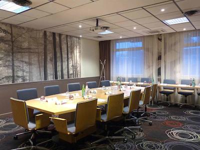 آیبیس استایلز پاریس رویسی سی ‌دی‌ جی