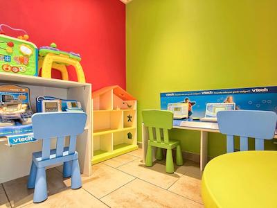 آیبیس استایلز پاریس رویسی سی ‌دی‌ جی