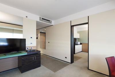 ان اچ لاگونا پالاس