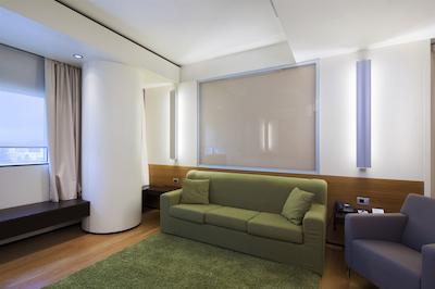 ان اچ لاگونا پالاس