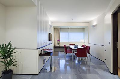 ان اچ لاگونا پالاس