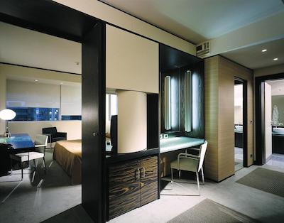 ان اچ لاگونا پالاس