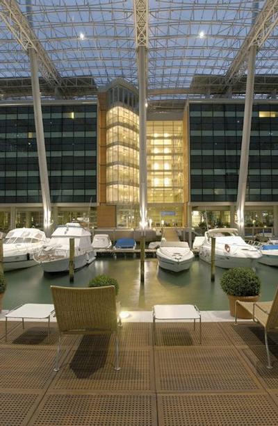 ان اچ لاگونا پالاس