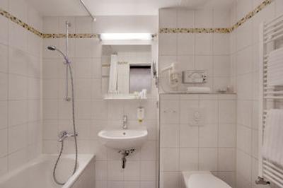 بست وسترن پلاس هتل دارمستات