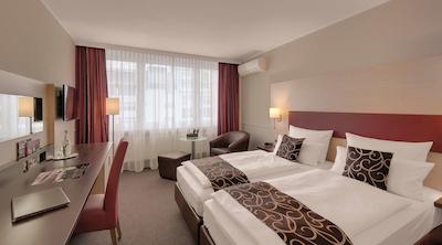 بست وسترن پلاس هتل دارمستات