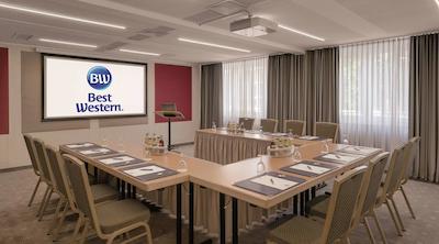 بست وسترن پلاس هتل دارمستات