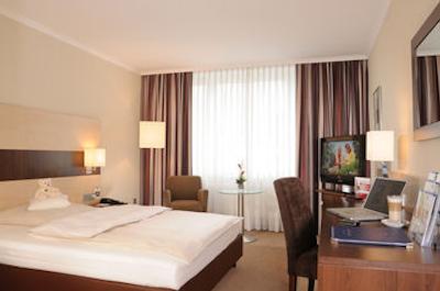 بست وسترن پلاس هتل دارمستات