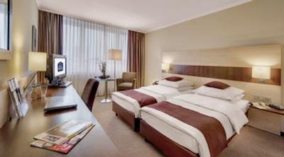 بست وسترن پلاس هتل دارمستات