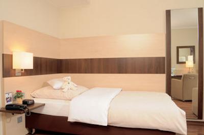 بست وسترن پلاس هتل دارمستات