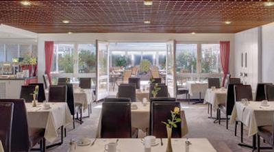 بست وسترن پلاس هتل دارمستات