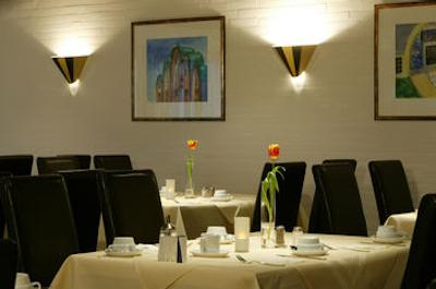 بست وسترن پلاس هتل دارمستات