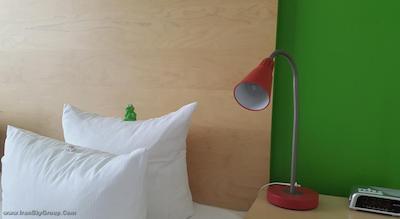 سورات آمباسادر برلین