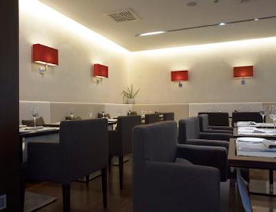 ان ‌اچ کالکشن میلانو پرزیدنت