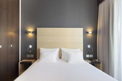 ان ‌اچ کالکشن میلانو پرزیدنت