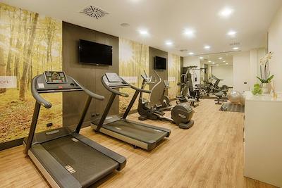 ان ‌اچ کالکشن میلانو پرزیدنت