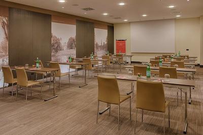 ان ‌اچ کالکشن میلانو پرزیدنت