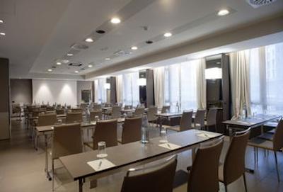 ان ‌اچ کالکشن میلانو پرزیدنت