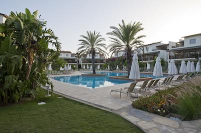 باروت هتل لارا