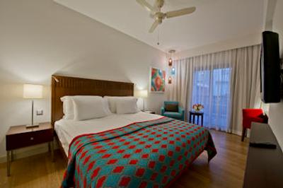 باروت هتل لارا