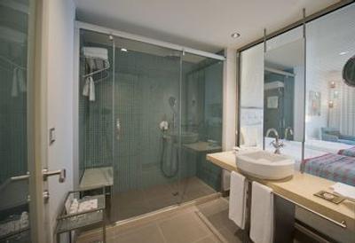 باروت هتل لارا