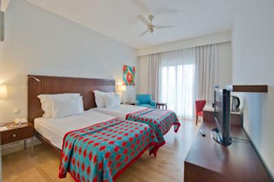 باروت هتل لارا