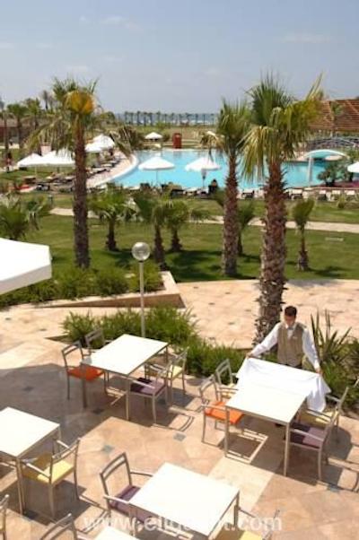 باروت هتل لارا