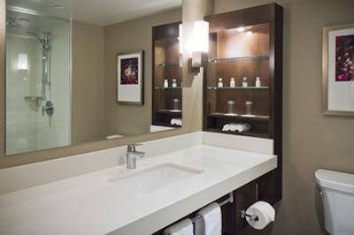 دلتا ویکتوریا اوشن پوینت ریزورت اند اسپا