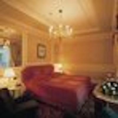 بالیونی هتل کارلتون