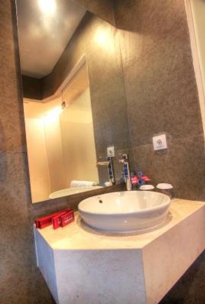 فیوهتل ال تی سی گلودوک جاکارتا