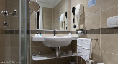 کارلایل بررا