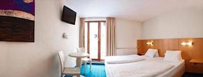 آرت هتل وین