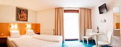 آرت هتل وین