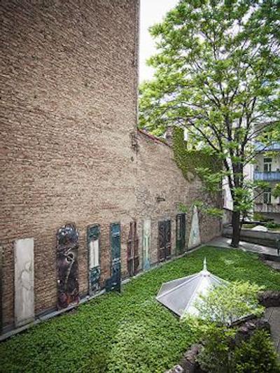 آرت هتل وین