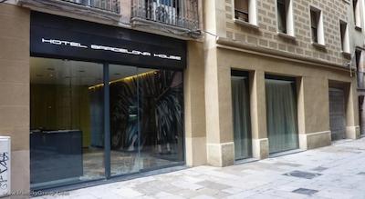 بارسلونا هاوس