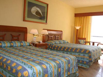 کراون کلاب پارادایز