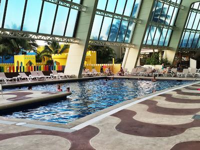 کراون کلاب پارادایز