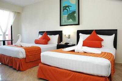 کراون کلاب پارادایز