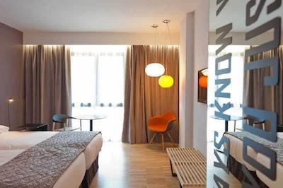 الکساندرا بارسلونا