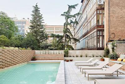 الکساندرا بارسلونا