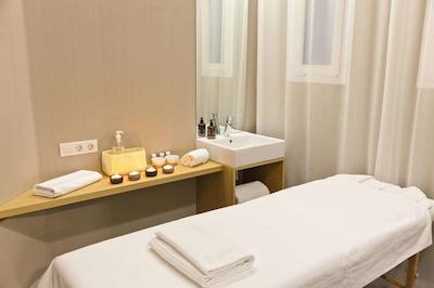 الکساندرا بارسلونا